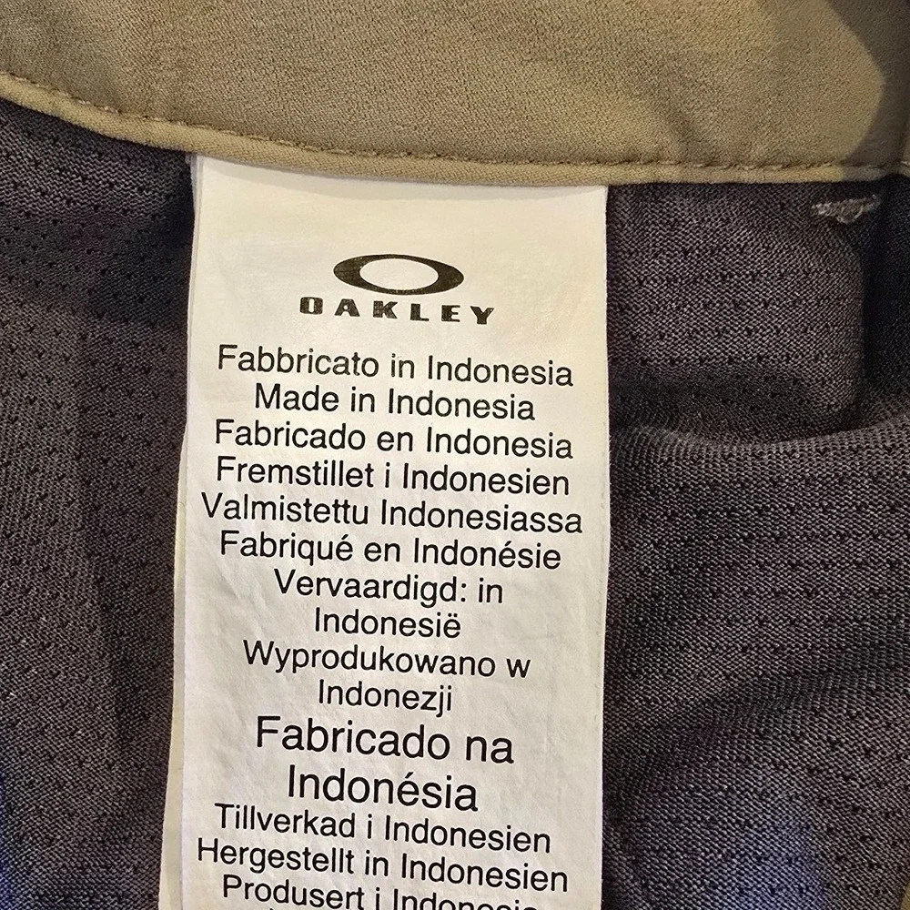 Oakley‎ Terrain Perf Pants 34x32 (Fits 34x30.5) Khaki Golf Hiking Gorpcore Tech